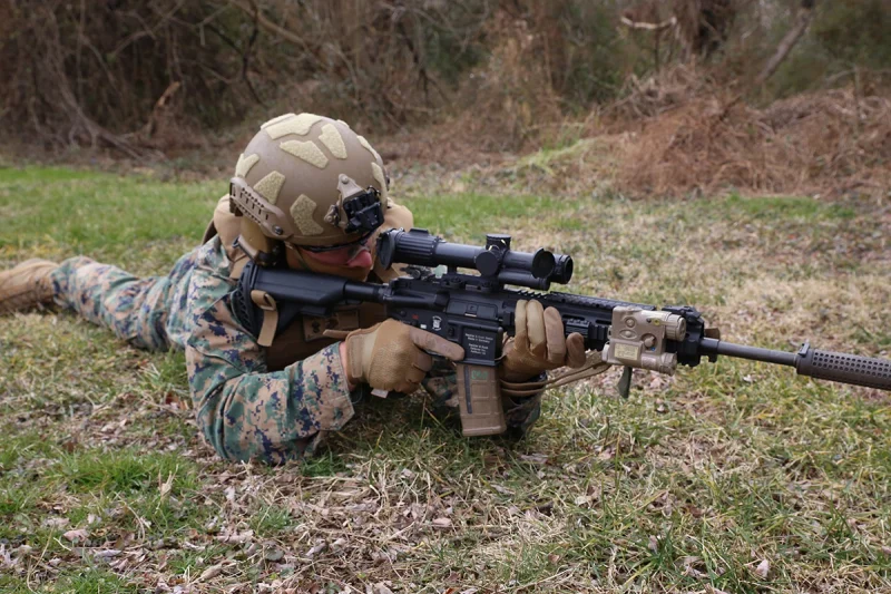 M27 IAR, Demo